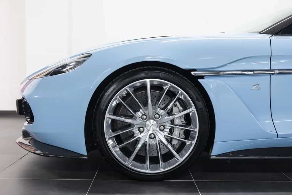 Aston Martin Vanquish ZAGATO SHOOTING BRAKE 1 of 99 08/2019-photo-16