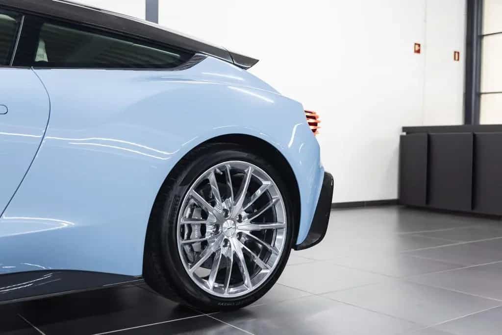 Aston Martin Vanquish ZAGATO SHOOTING BRAKE 1 of 99 08/2019-photo-17