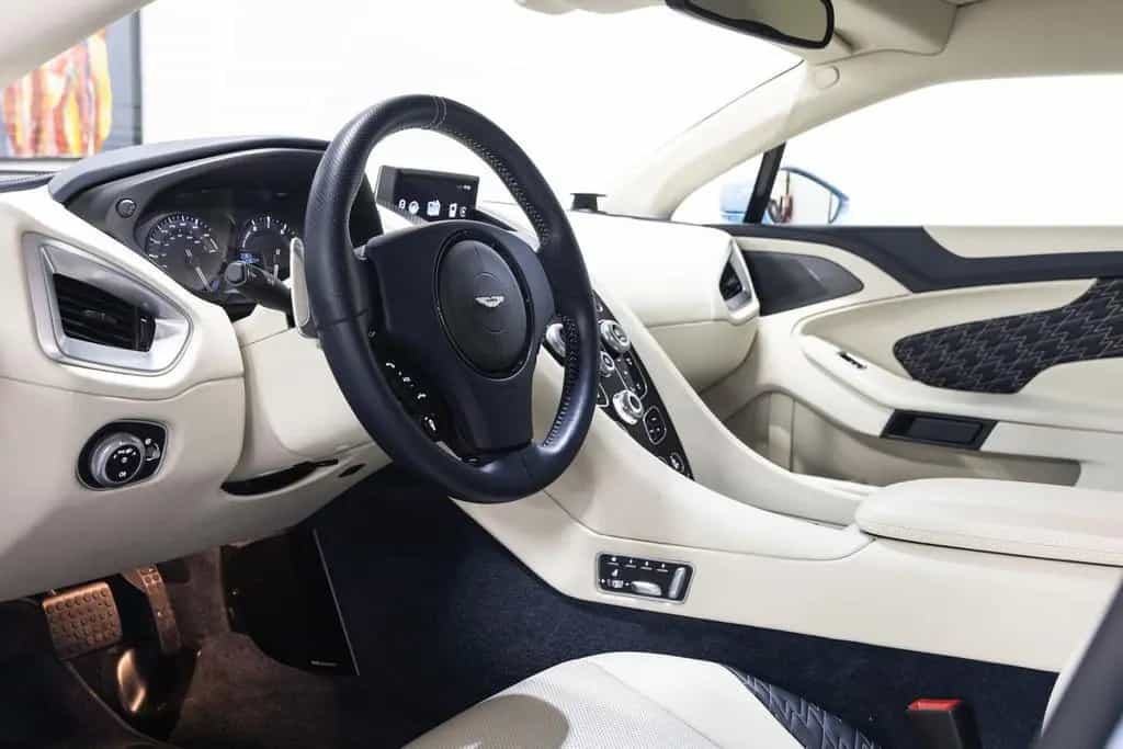 Aston Martin Vanquish ZAGATO SHOOTING BRAKE 1 of 99 08/2019-photo-21