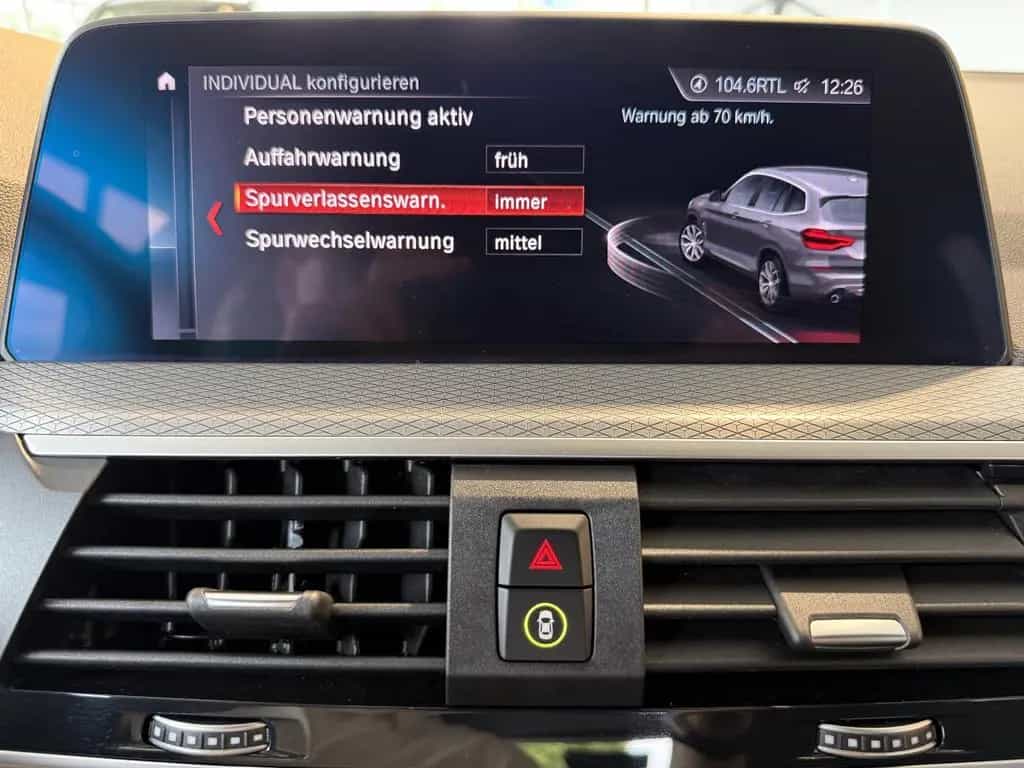 BMW X3 xDr. 20 i M SPORT KAM+HUD+AHK+KOMF+HIFI+19* 04/2020-photo-31