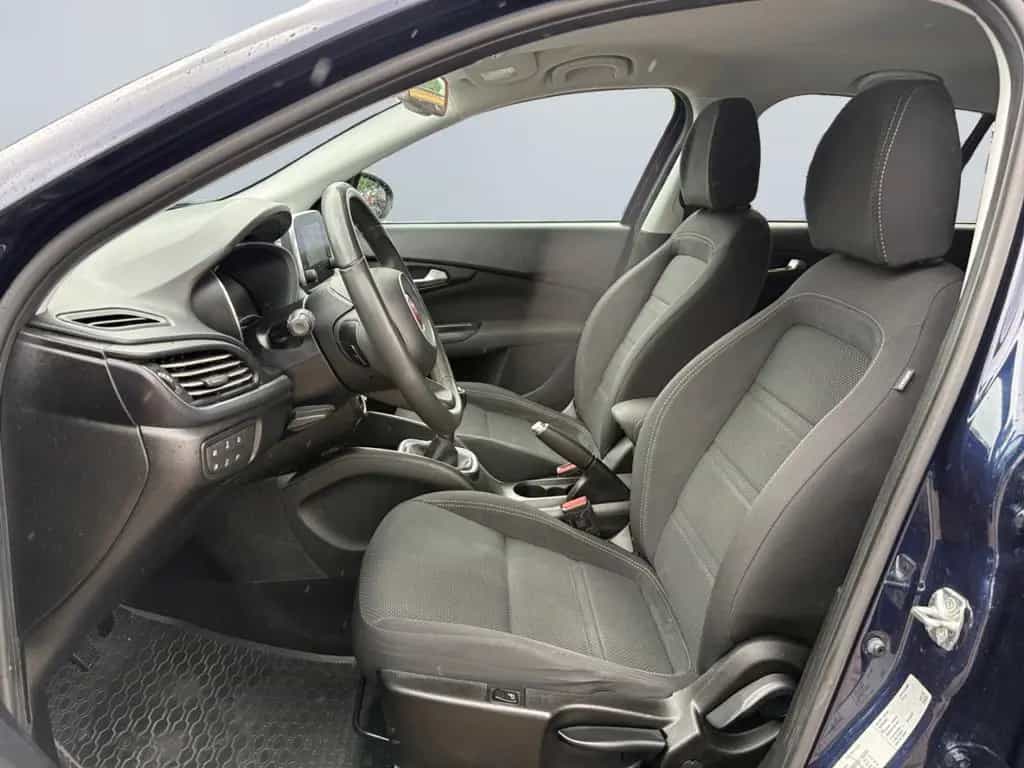 Fiat Tipo Kombi 1.6 Multijet Lounge *ACC*CAM*Navi*SHZ 08/2018-photo-8