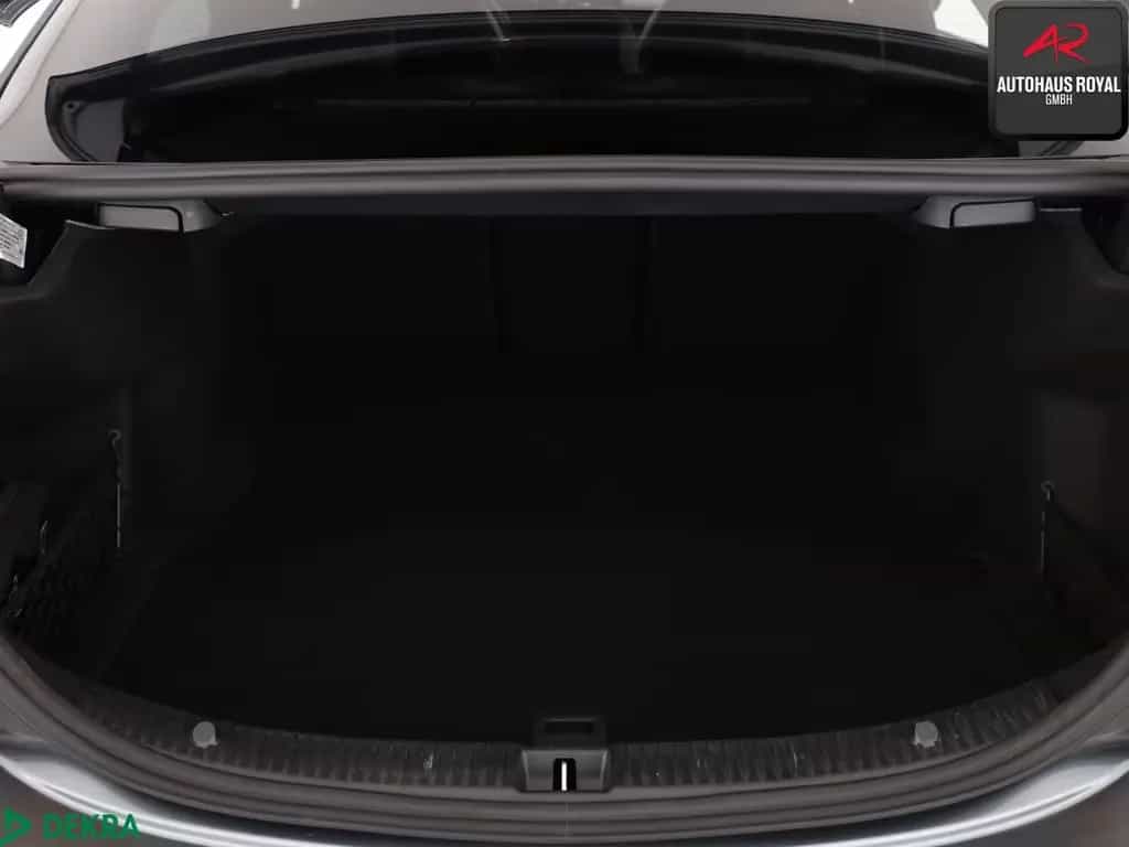Mercedes-Benz C 300 AMG NIGHT BURMESTER,TOTWINKEL,AMBIENTE,SH 04/2019-photo-11