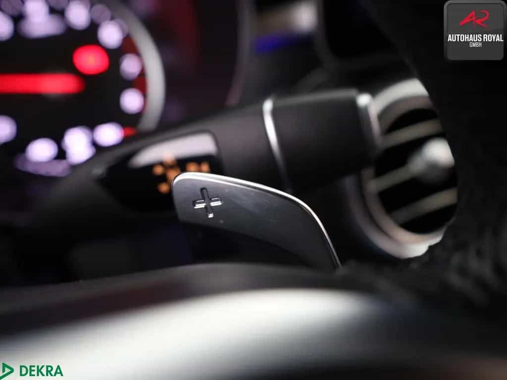 Mercedes-Benz C 300 AMG NIGHT BURMESTER,TOTWINKEL,AMBIENTE,SH 04/2019-photo-14