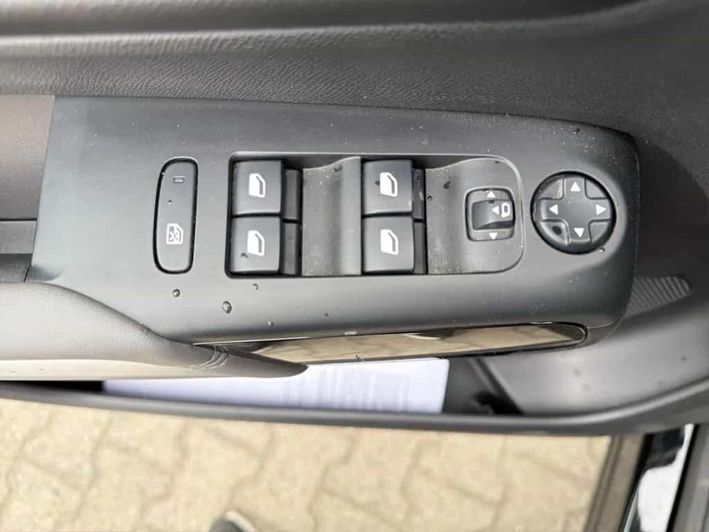 Citroën C5 Aircross Shine Pack AHK-abnehmbar Navi Digita 09/2020-photo-23