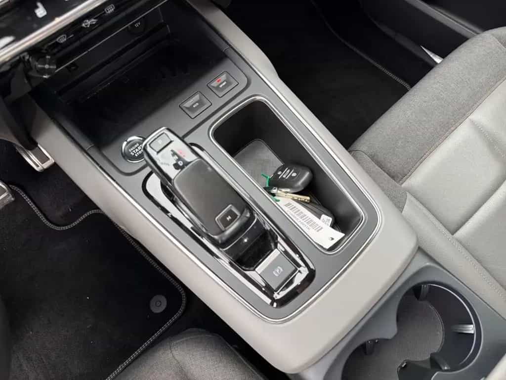 Citroën C5 Aircross Shine Pack AHK-abnehmbar Navi Digita 09/2020-photo-27