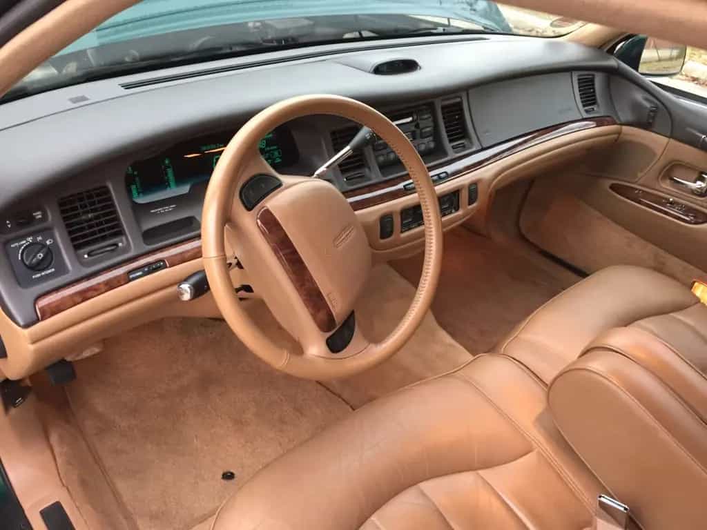 Lincoln Town Car 02/1995-photo-7