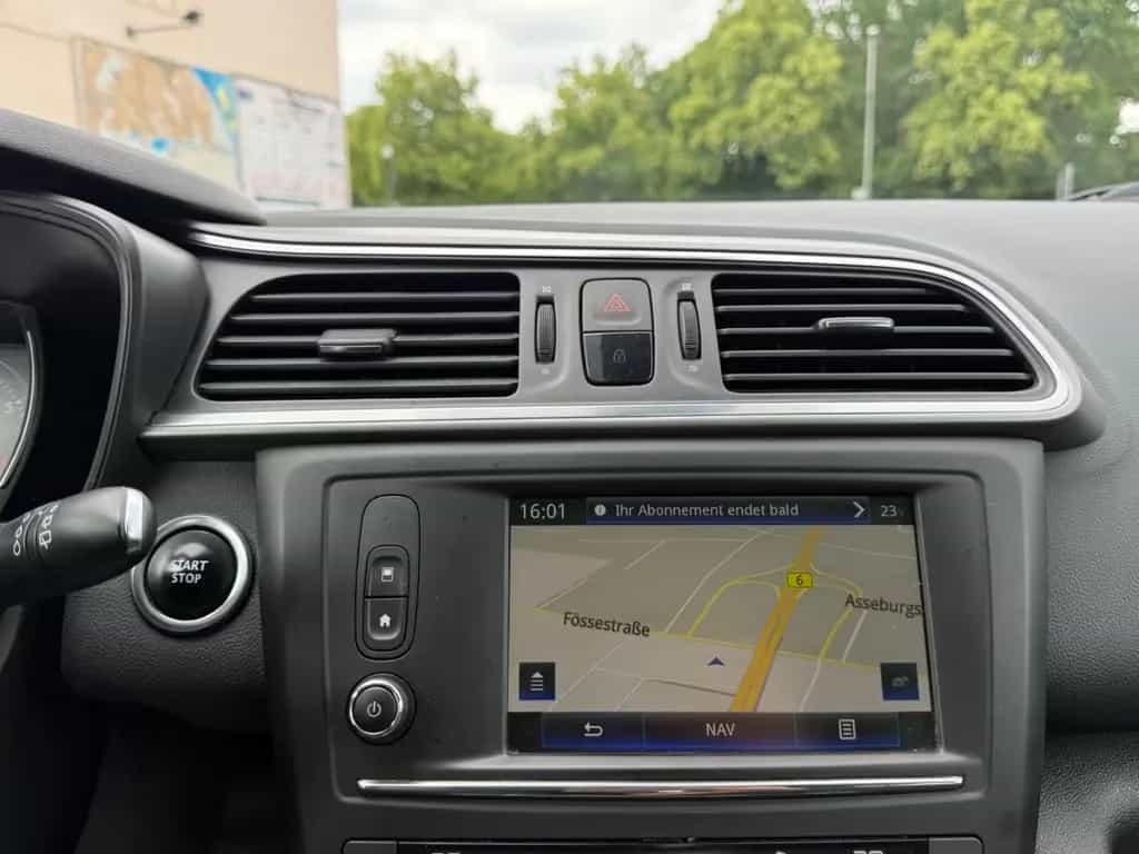 Renault Kadjar Experience Navigation / Garantie 06/2017-photo-23