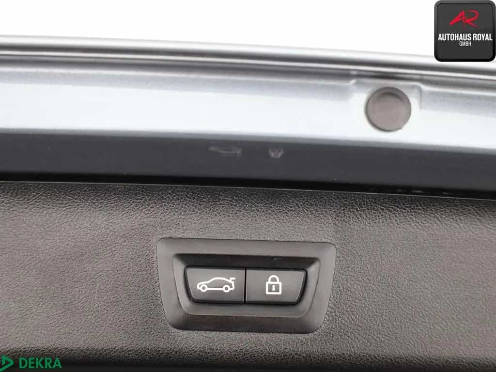 BMW 520 d T xDrive M SPORT HUD,KEYLESS,PANO,KAMERA 11/2019-photo-22