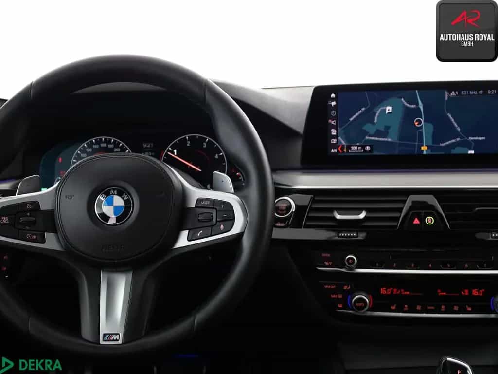 BMW 520 d T xDrive M SPORT HUD,KEYLESS,PANO,KAMERA 11/2019-photo-8