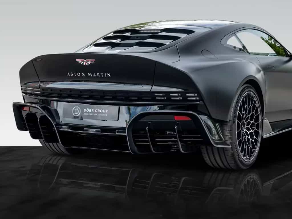 Aston Martin Other Valour | Satin Paint | Lightweight Seats 08/2024-photo-11