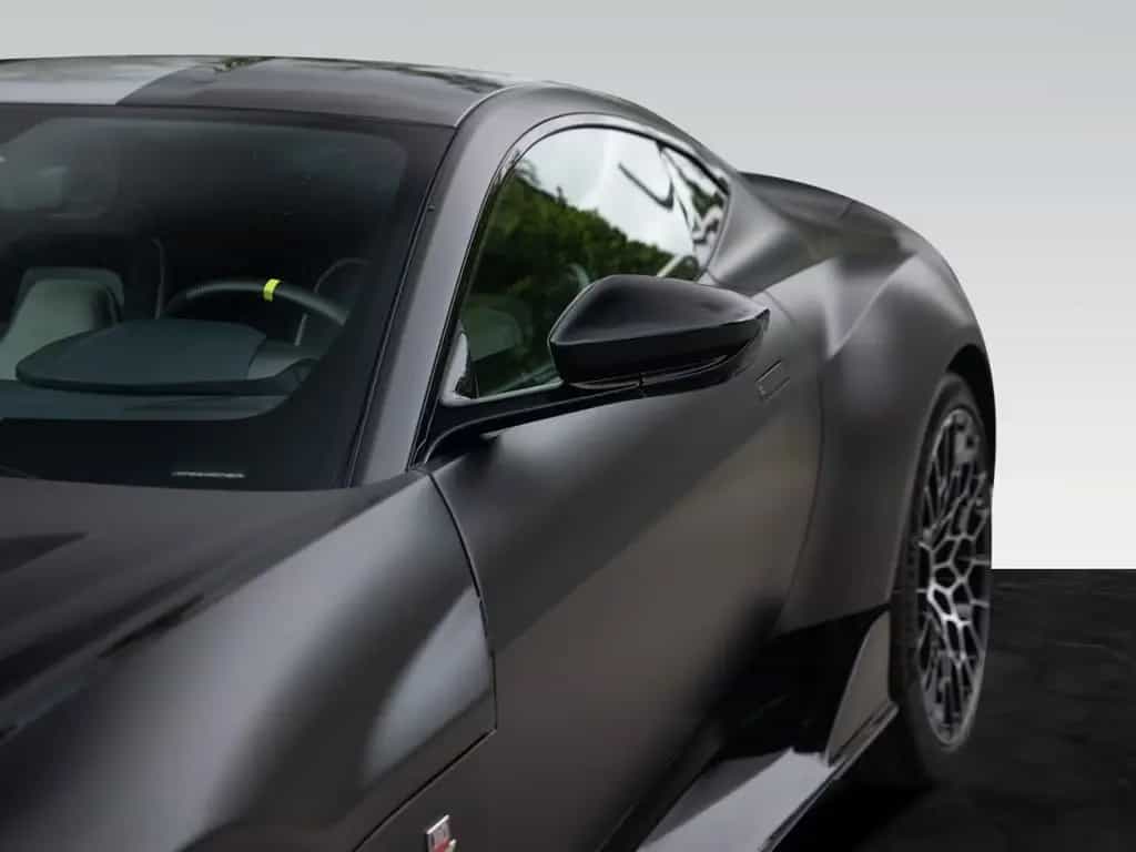 Aston Martin Other Valour | Satin Paint | Lightweight Seats 08/2024-photo-17
