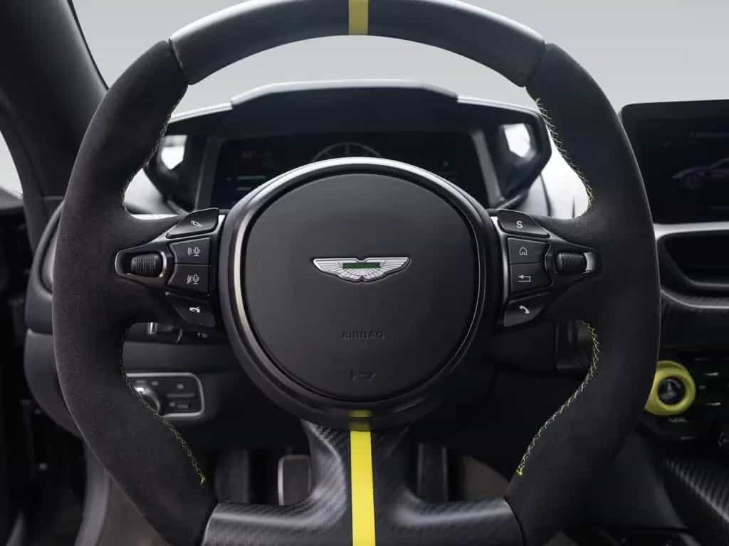 Aston Martin Other Valour | Satin Paint | Lightweight Seats 08/2024-photo-26