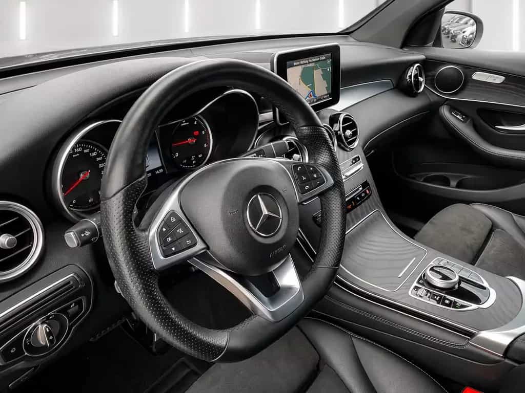 Mercedes-Benz GLC 220 d 4Matic 9G Exclusive*AMG-Int.*Pano*AHK* 06/2018-photo-11