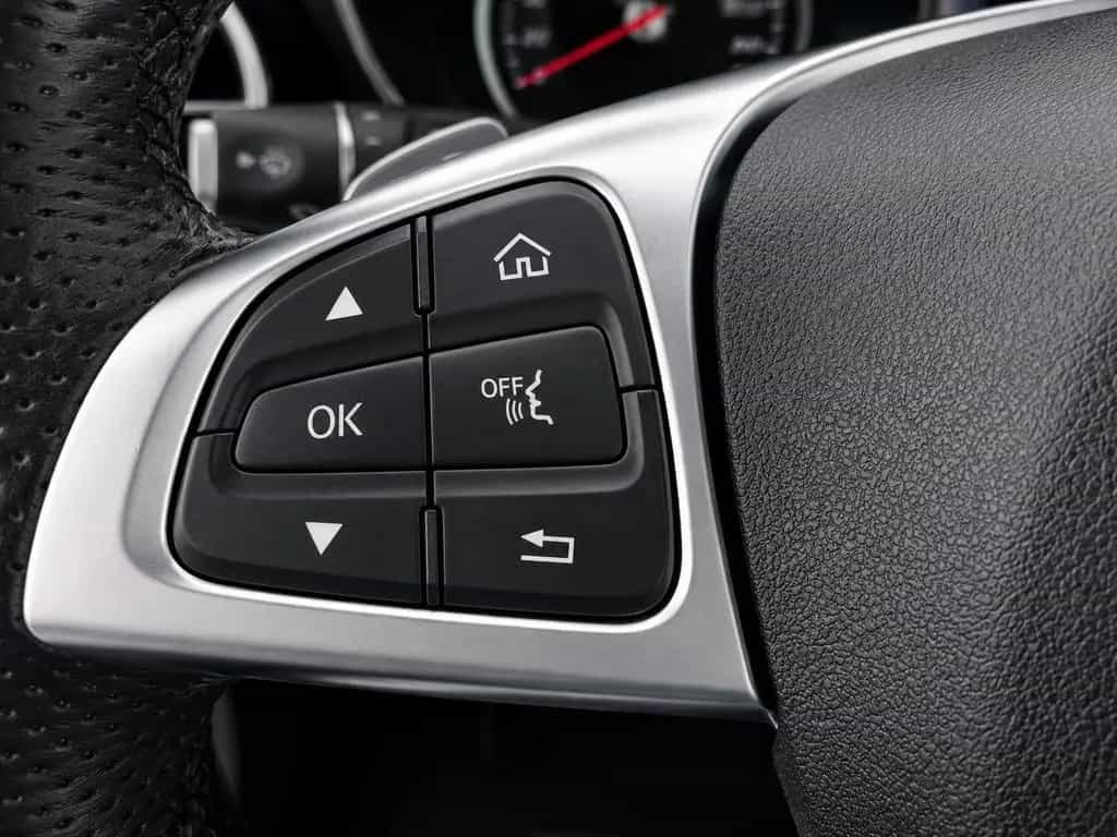 Mercedes-Benz GLC 220 d 4Matic 9G Exclusive*AMG-Int.*Pano*AHK* 06/2018-photo-23