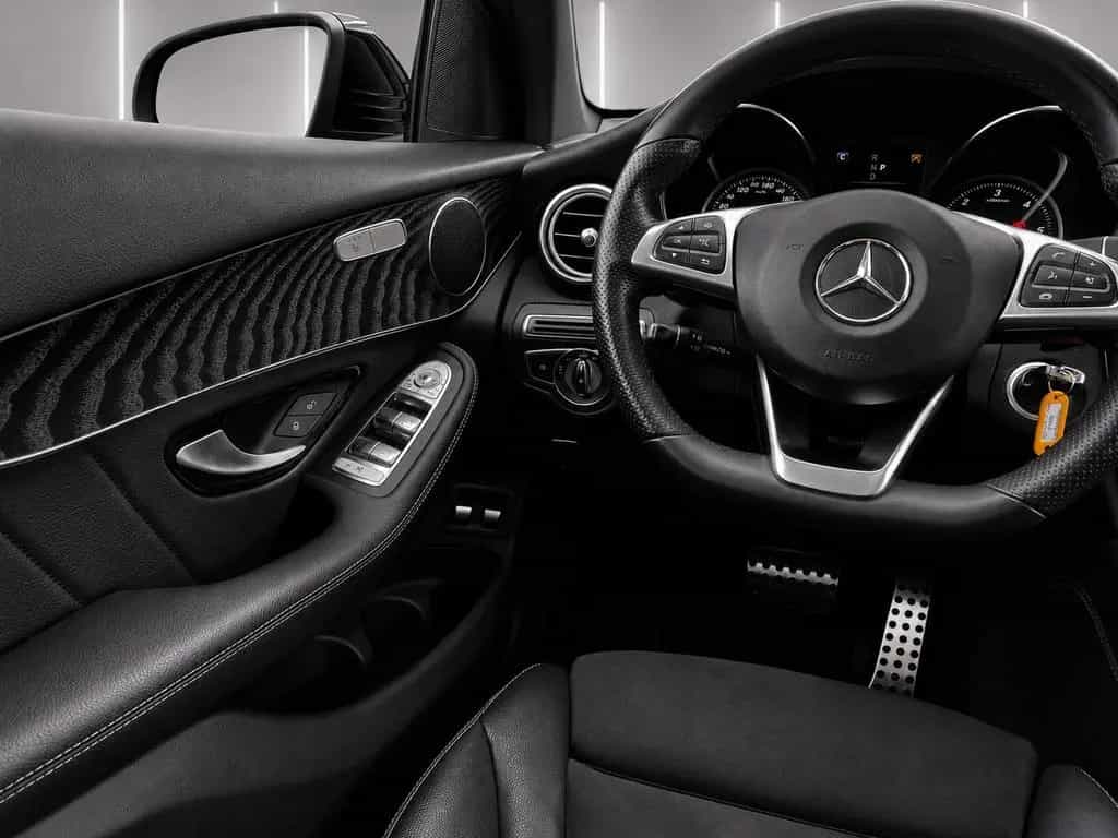 Mercedes-Benz GLC 220 d 4Matic 9G Exclusive*AMG-Int.*Pano*AHK* 06/2018-photo-25