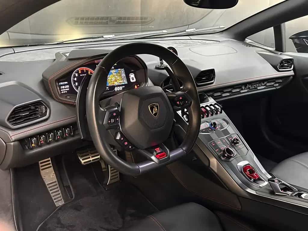 Lamborghini Huracán 580 CARBON+LIFTSYSTEM+NAVI+LED+SHZ+KAMER 04/2016-photo-10
