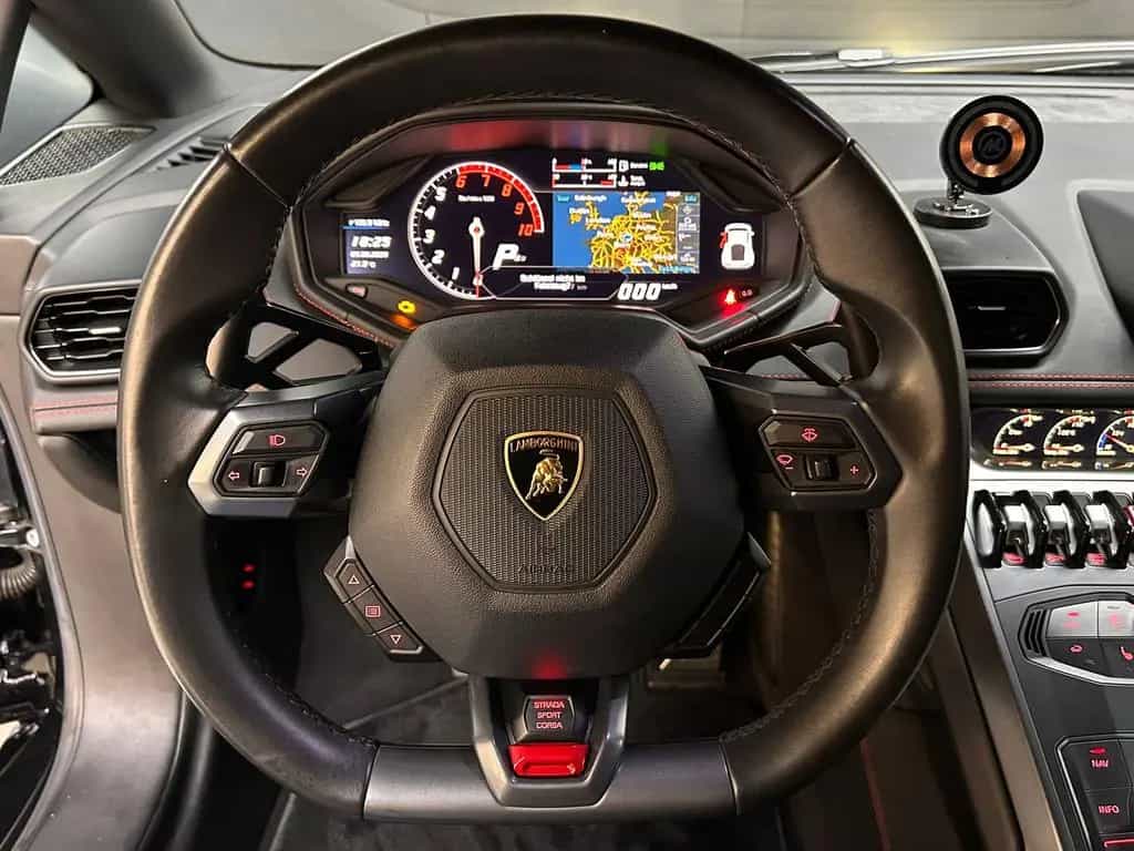 Lamborghini Huracán 580 CARBON+LIFTSYSTEM+NAVI+LED+SHZ+KAMER 04/2016-photo-12