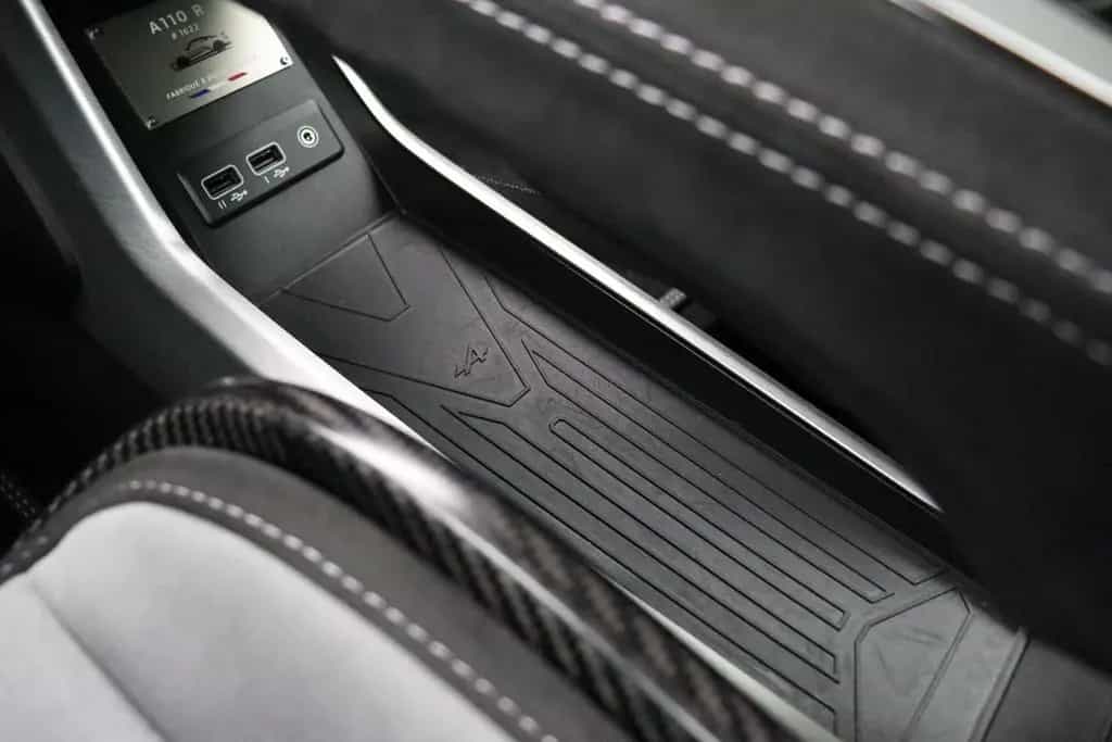 Alpine A110 300pk Turbo R Turini | Akrapovic | Herritag 03/2025-photo-35