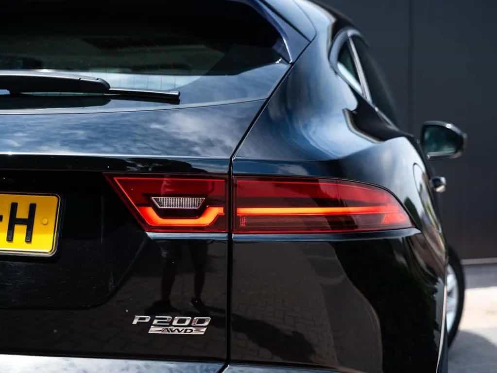 Jaguar E-Pace 2.0 P200 AWD SE Luxury | Vollleder | Pano 09/2019-photo-22