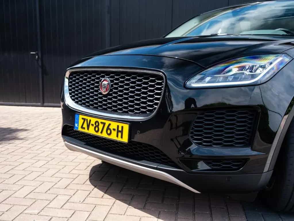 Jaguar E-Pace 2.0 P200 AWD SE Luxury | Vollleder | Pano 09/2019-photo-23