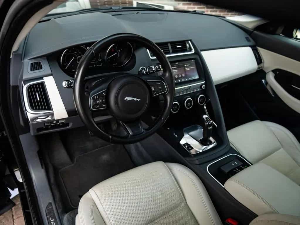 Jaguar E-Pace 2.0 P200 AWD SE Luxury | Vollleder | Pano 09/2019-photo-4