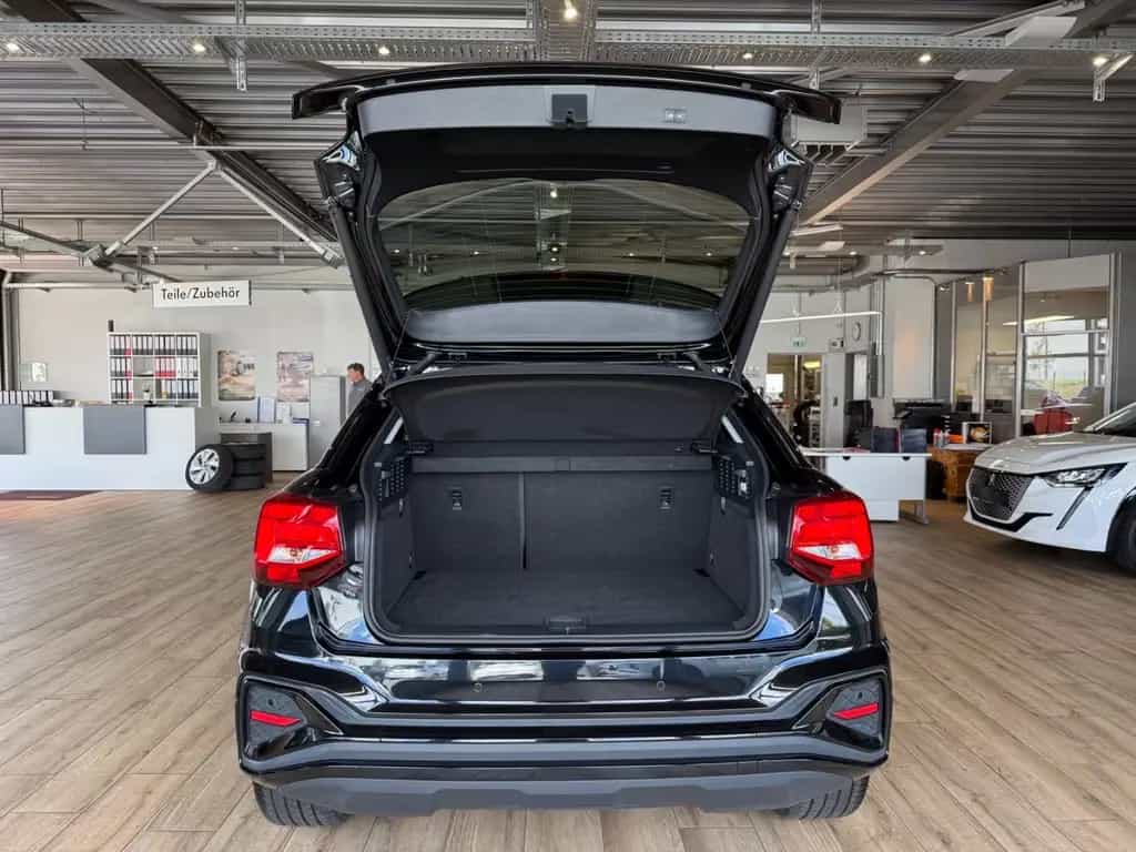 Audi Q2 S Line APPLE- CARPLAY/ DAB-RADIO/ TEMPOMAT 04/2021-photo-7