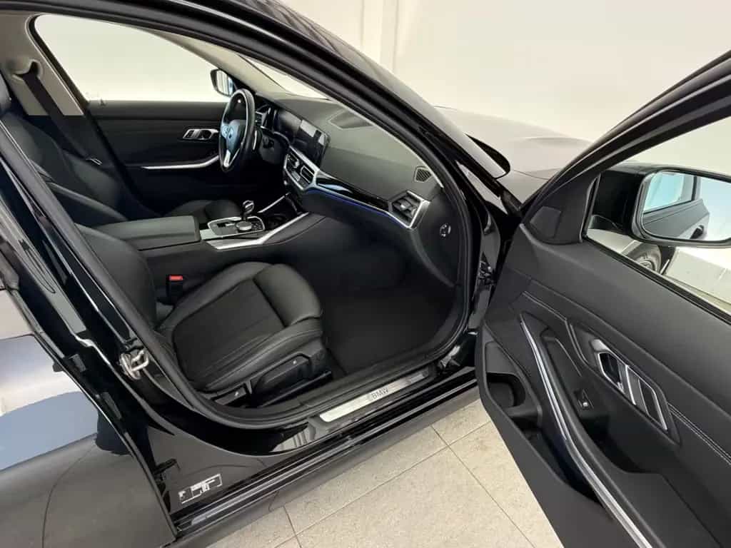 BMW 320 i Tour. SportLine - AHK/Pano/LED/HiFI/Ambient 06/2021-photo-10