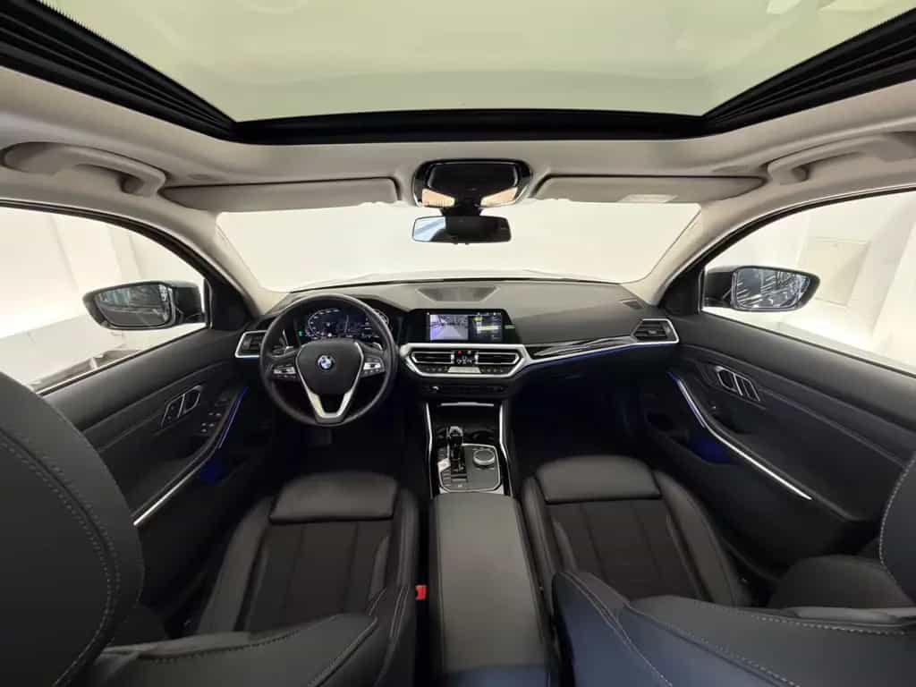 BMW 320 i Tour. SportLine - AHK/Pano/LED/HiFI/Ambient 06/2021-photo-3