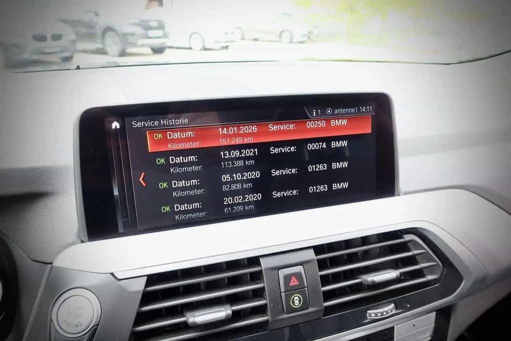 BMW X3 xDrive 25d Advant. ACC*KEY-GO*AHK*CAM#H&K#PAN 11/2018-photo-24