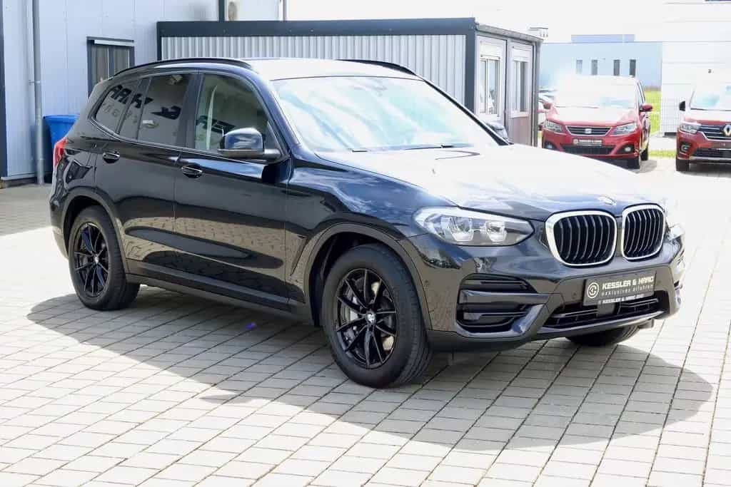 BMW X3 xDrive 25d Advant. ACC*KEY-GO*AHK*CAM#H&K#PAN 11/2018-photo-3