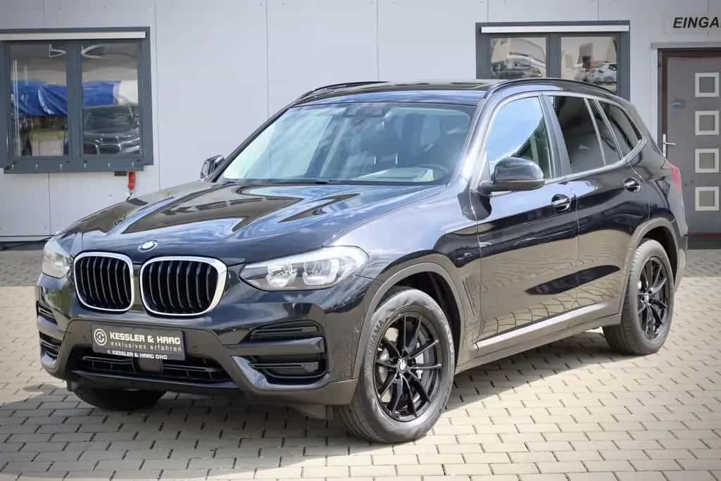 BMW X3 xDrive 25d Advant. ACC*KEY-GO*AHK*CAM#H&K#PAN 11/2018-photo-4