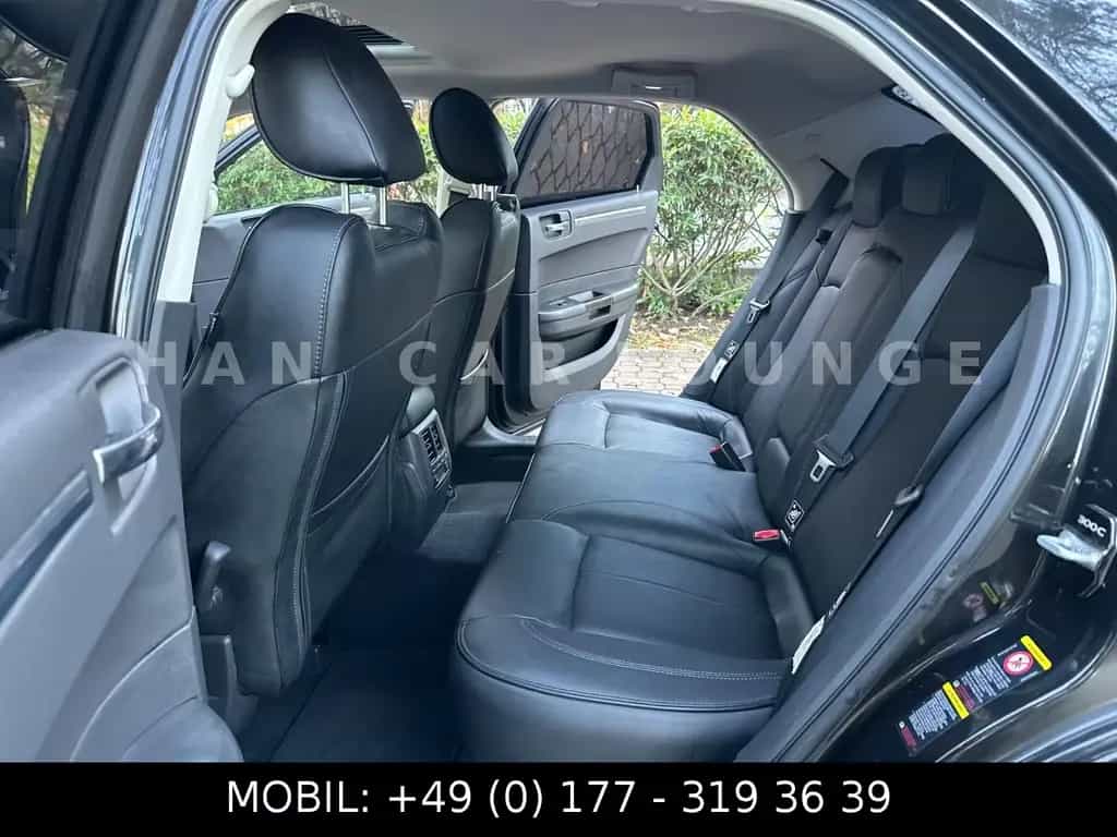 Chrysler 300C 3.0 CRD*LEDER*XENON*NAVI* 08/2010-photo-18