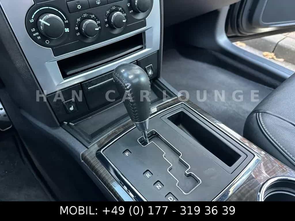 Chrysler 300C 3.0 CRD*LEDER*XENON*NAVI* 08/2010-photo-25
