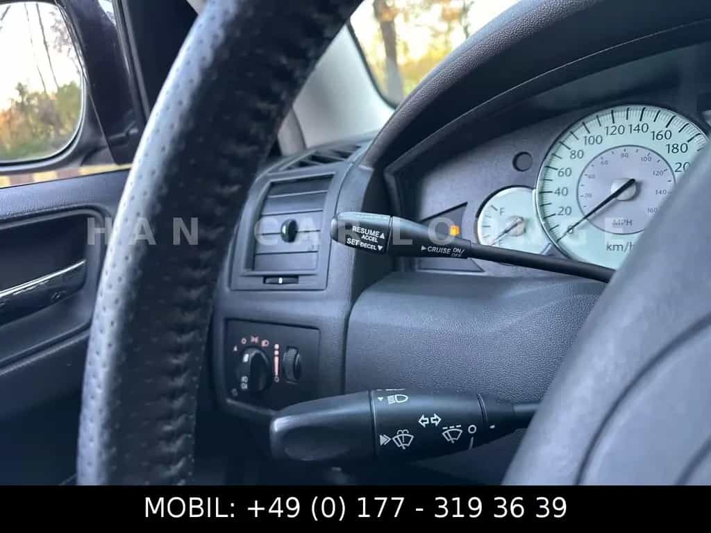 Chrysler 300C 3.0 CRD*LEDER*XENON*NAVI* 08/2010-photo-27