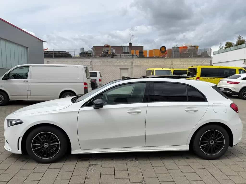 Mercedes-Benz A 200 *4Matic* AMG LINE*PANO*NIGHT PAKET*XENON* 07/2021-photo-2