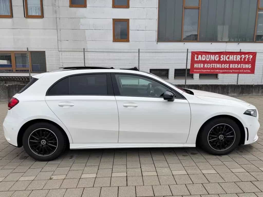 Mercedes-Benz A 200 *4Matic* AMG LINE*PANO*NIGHT PAKET*XENON* 07/2021-photo-4