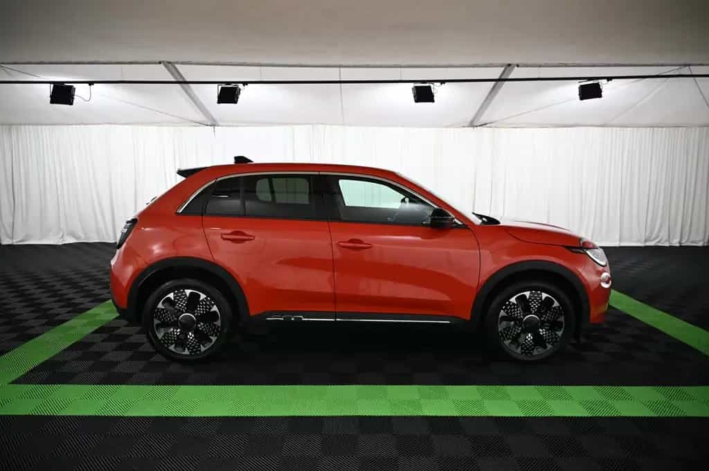 Fiat 600 1.2 Hybrid 136 DCT6 La Prima LED/NAVI/SHZ/18 11/2024-photo-8