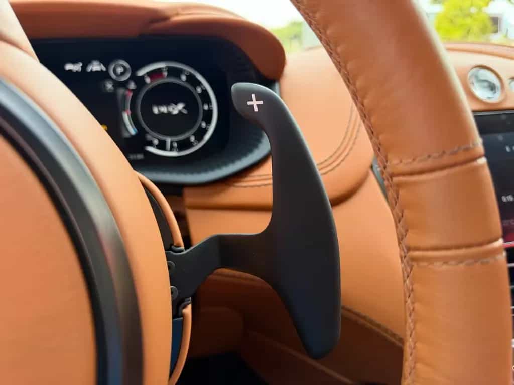 Aston Martin DBX - 1.dt. Hd - Neuzustand - 20tkm 10/2020-photo-17