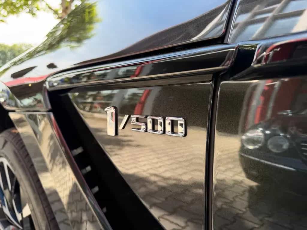 Aston Martin DBX - 1.dt. Hd - Neuzustand - 20tkm 10/2020-photo-3