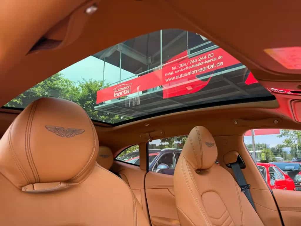 Aston Martin DBX - 1.dt. Hd - Neuzustand - 20tkm 10/2020-photo-30