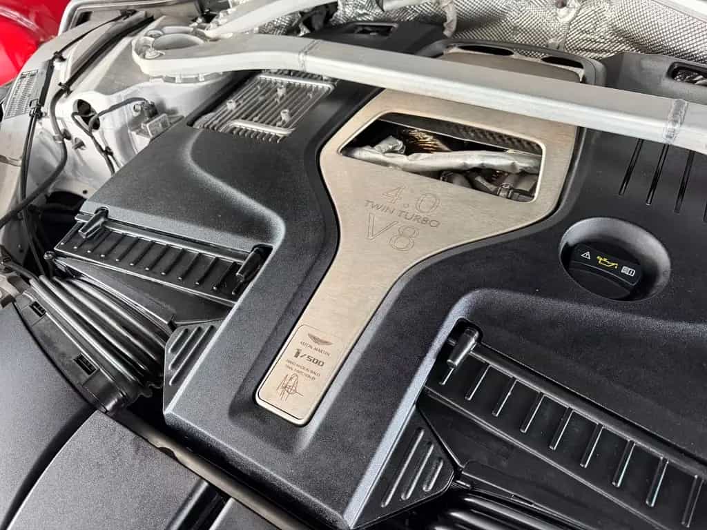 Aston Martin DBX - 1.dt. Hd - Neuzustand - 20tkm 10/2020-photo-33