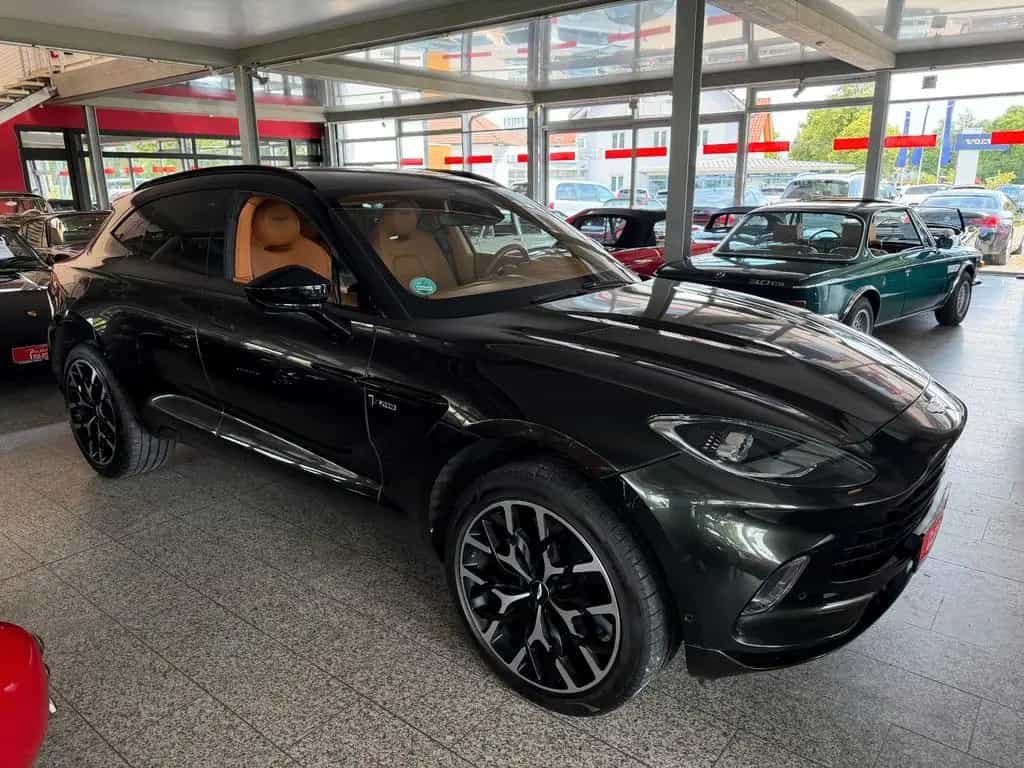 Aston Martin DBX - 1.dt. Hd - Neuzustand - 20tkm 10/2020-photo-38