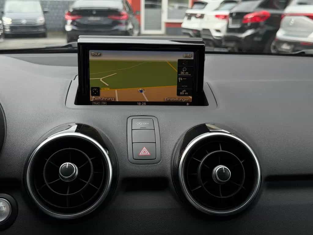 Audi A1 Sportback AUTOMATIK/S-LINE/NAVI/XENON/EXCLUSI 03/2015-photo-18