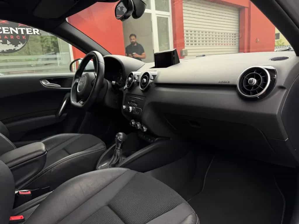 Audi A1 Sportback AUTOMATIK/S-LINE/NAVI/XENON/EXCLUSI 03/2015-photo-35