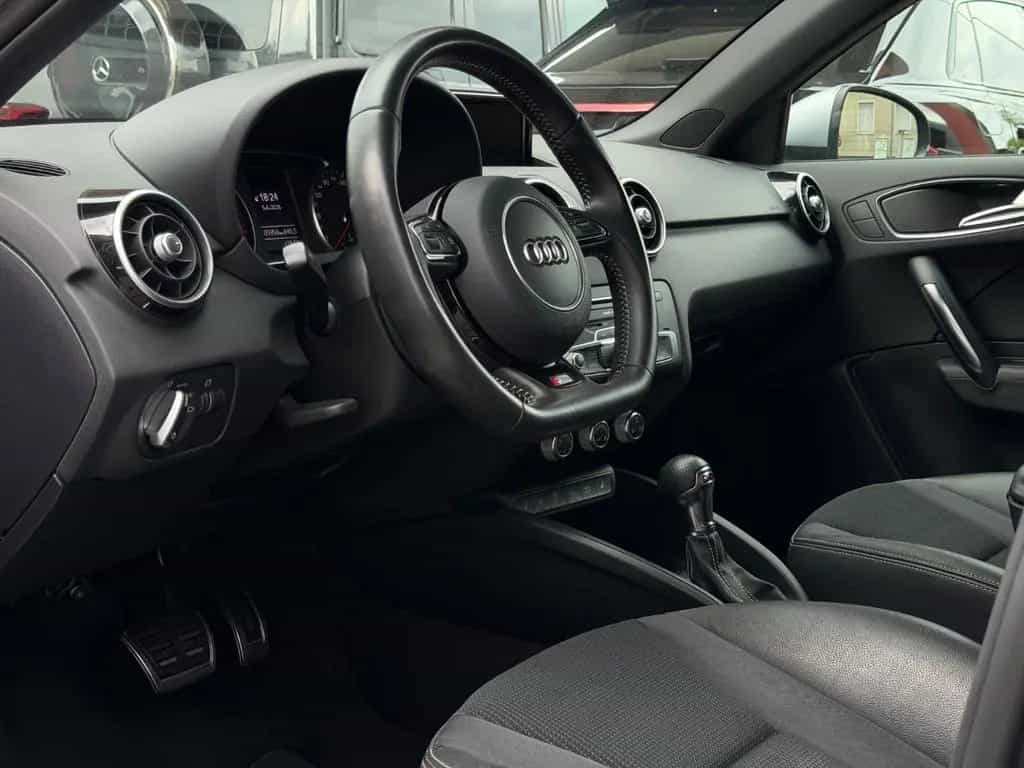 Audi A1 Sportback AUTOMATIK/S-LINE/NAVI/XENON/EXCLUSI 03/2015-photo-9