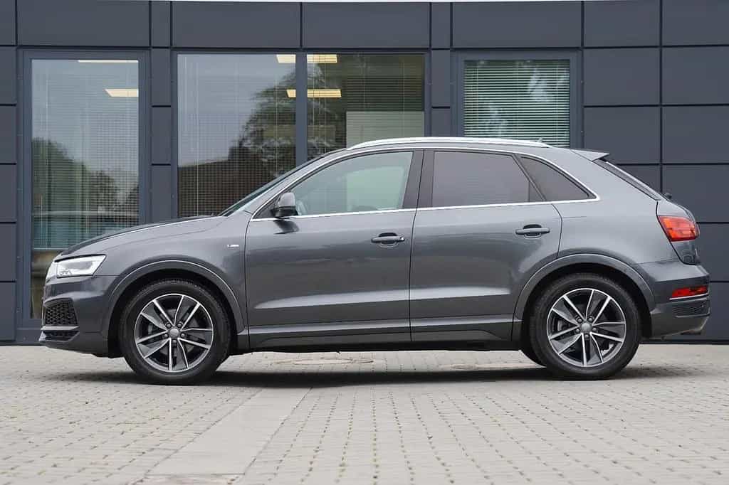 Audi Q3 S line Sport / Plus *MIT 3 JAHREN GARANTIE* 07/2017-photo-10