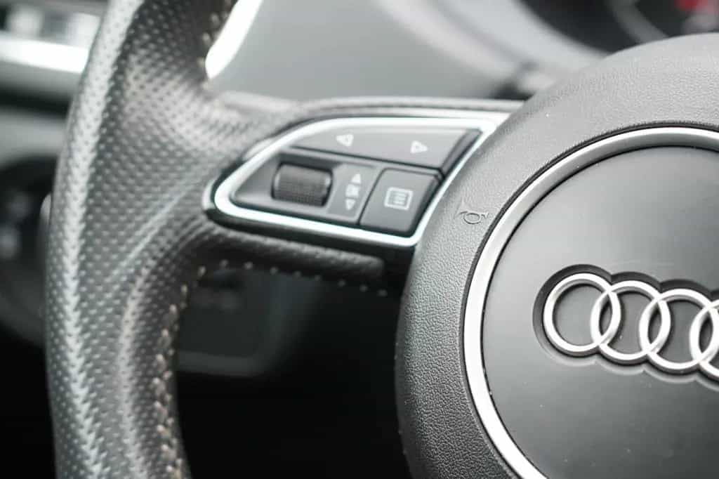 Audi Q3 S line Sport / Plus *MIT 3 JAHREN GARANTIE* 07/2017-photo-18