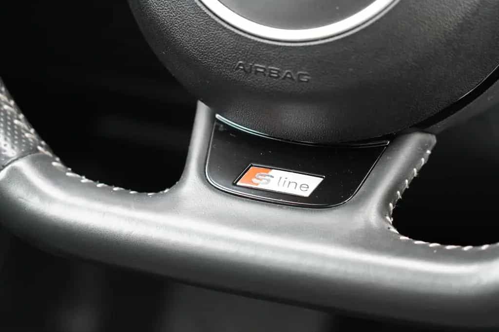 Audi Q3 S line Sport / Plus *MIT 3 JAHREN GARANTIE* 07/2017-photo-19
