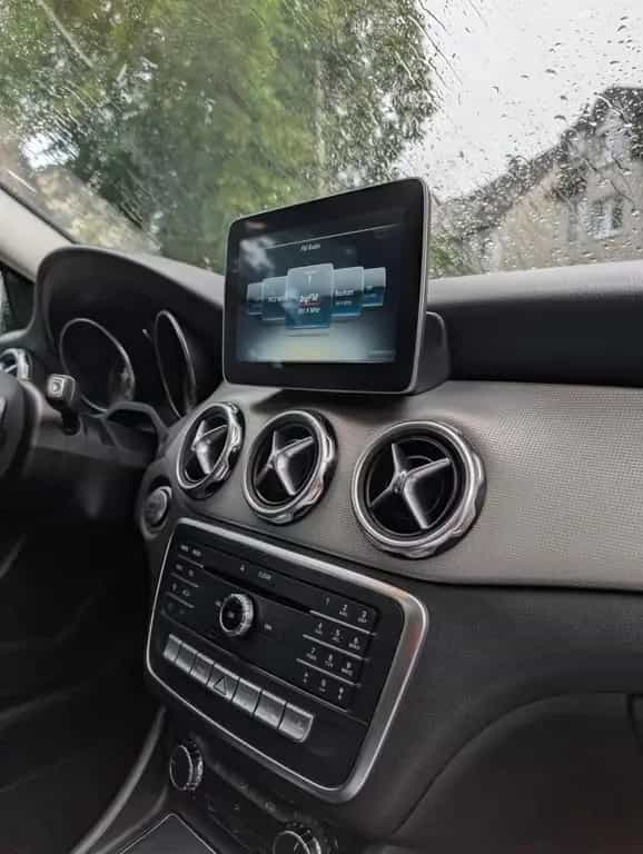 Mercedes-Benz GLA 200 AUTOMATIK, Scheck.heft. gepflegt 06/2017-photo-10
