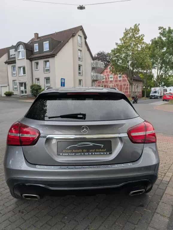 Mercedes-Benz GLA 200 AUTOMATIK, Scheck.heft. gepflegt 06/2017-photo-4
